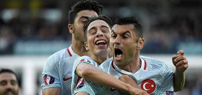 EMRE MOR'U ÖVE ÖVE BİTİREMEDİLER