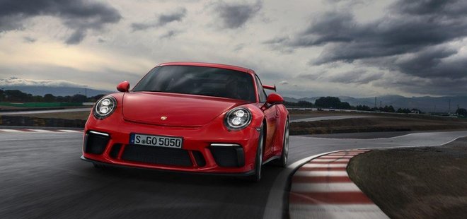 PORSCHE'DEN GÜNDELİK KULLANIM İÇİN YARIŞ OTOMOBİLİ!