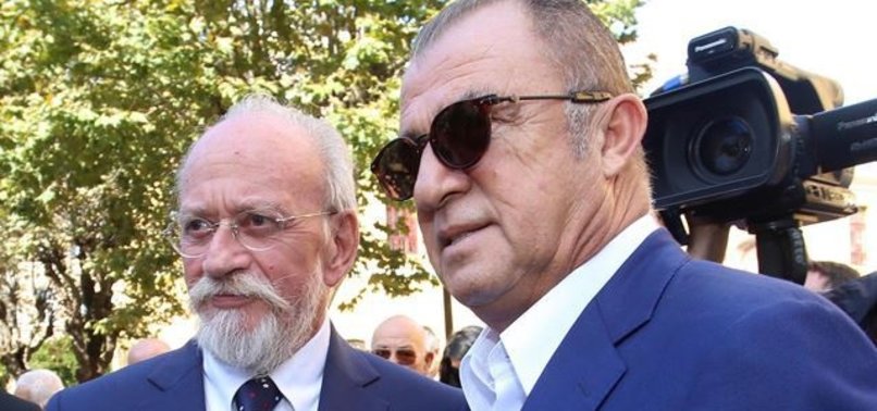 GALATASARAY'DA HOCA BELİRSİZLİĞİ SÜRÜYOR!