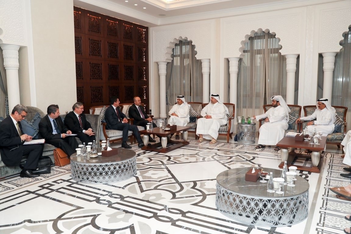 Mevlüt Çavuşoğlu ve Nihat Zeybekci Katar'da