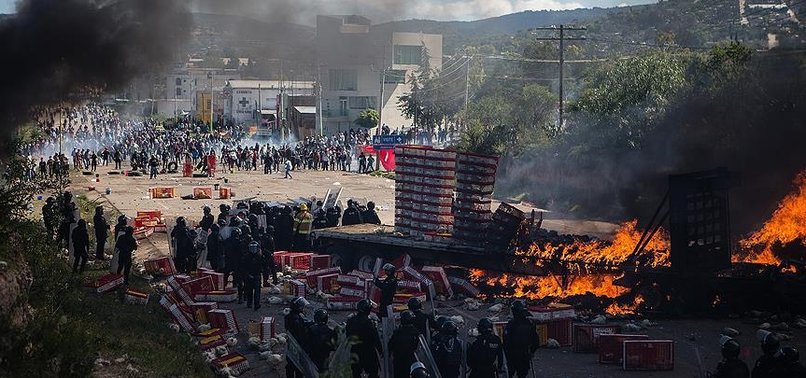 MEKSİKA'DA EĞİTİM REFORMU PROTESTOSU