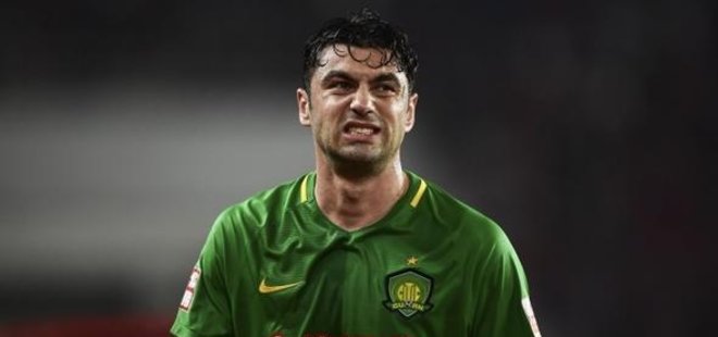 BURAK YILMAZ YUVAYA GERİ DÖNÜYOR!