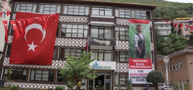 EREN'İN İLÇESİNDE HÜZÜN HAKİM