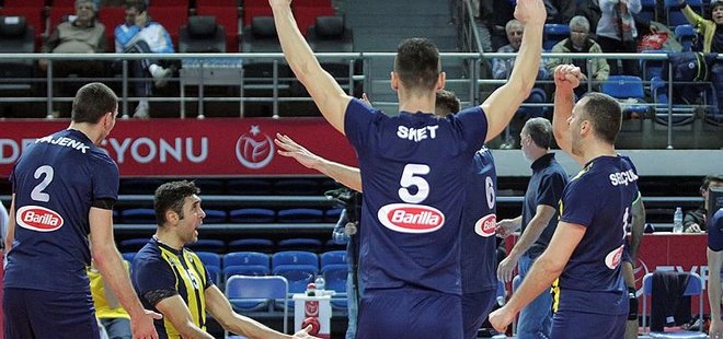 FENERBAHÇE YARI FİNALDE