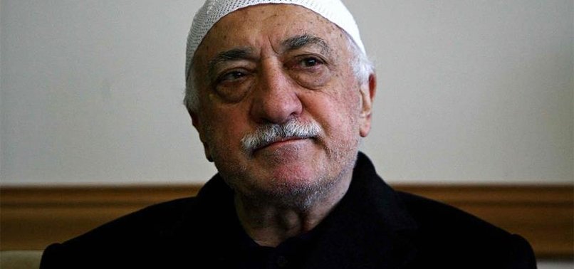 İZMİR'DE FETÖ'YE AĞIR DARBE