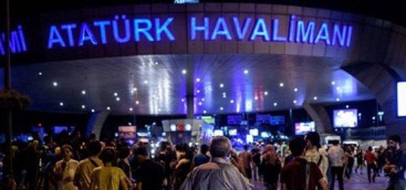 ÜNLÜLER ATATÜRK HAVALİMANI'NDAKİ TERÖR SALDIRISINI KINADI