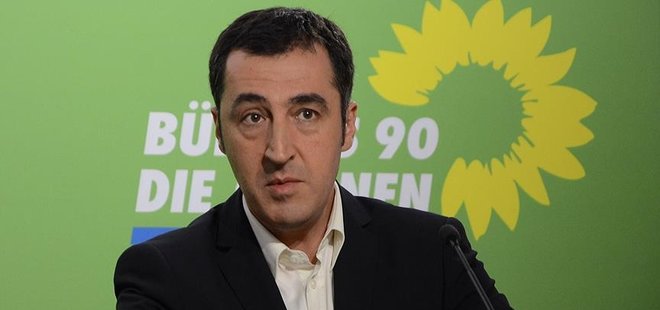 ÖZDEMİR'E TÜRKİYE'DEN ŞOK! UNVANI GERİ ALINDI