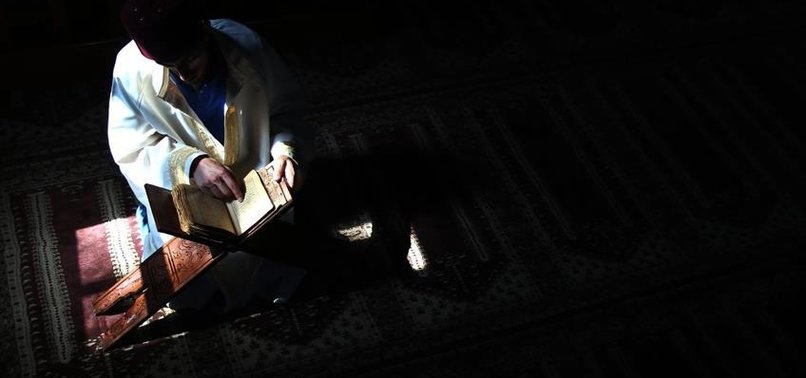 İTİKAF NEDİR, NASIL YAPILIR?