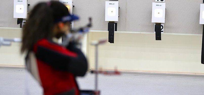 ELİF KIRKLAR ATICILIKTA İLKİ BAŞARDI