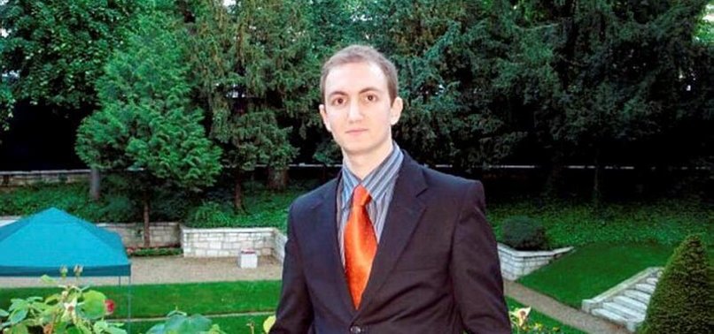 ATALAY FİLİZ’İN DEPOSUNDA DEXTER DİZİSİNE AİT CD’LER BULUNDU