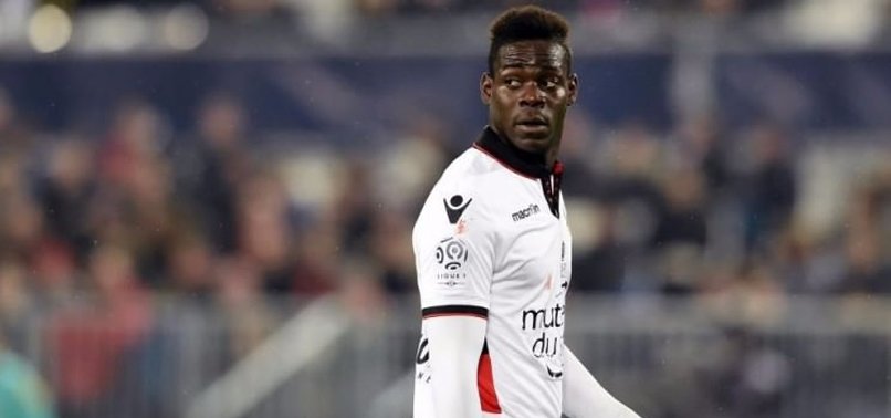 BALOTELLİ'DEN IRKÇILIK İSYANI! 'SİZE SERBEST Mİ?'