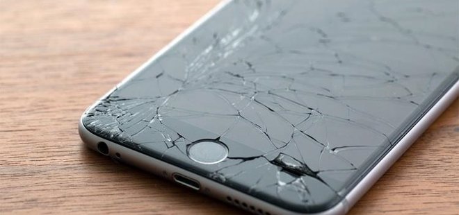 ÇATLAK TELEFON EKRANLARI TARİHE KARIŞIYOR