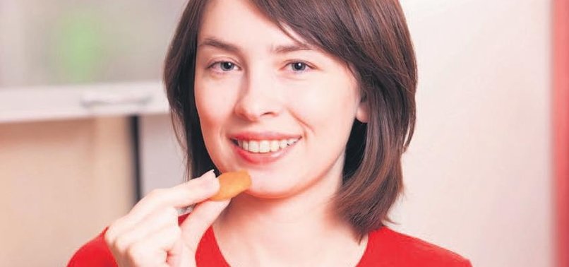 DEMİR ALMAK İÇİN KURU KAYISI YİYİN