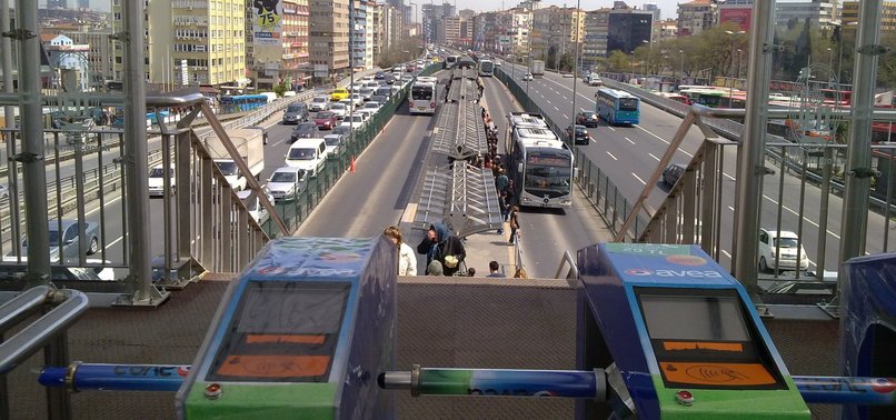 PASSOLİG VE ULAŞIM KARTLARI 2017'DE AKILLI TELEFONLARDA
