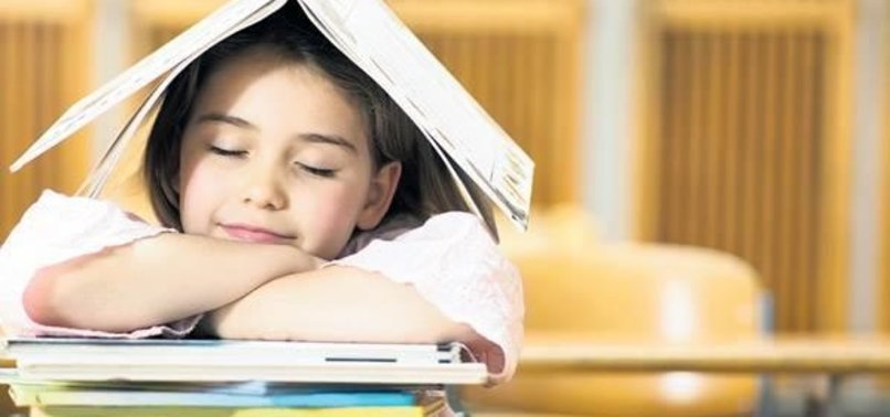 KİTAP OKUYAN ÇOCUK DAHA FAZLA KAZANIYOR