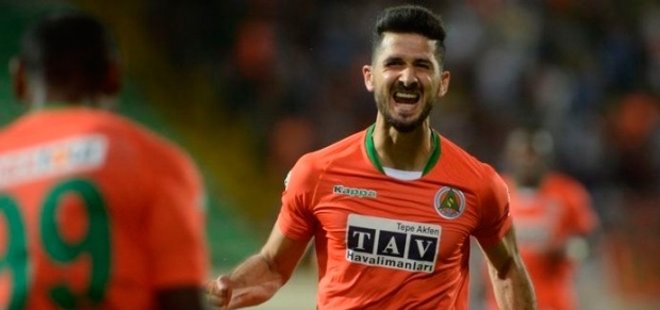 EMRE AKBABA'YA DEV TALİP!