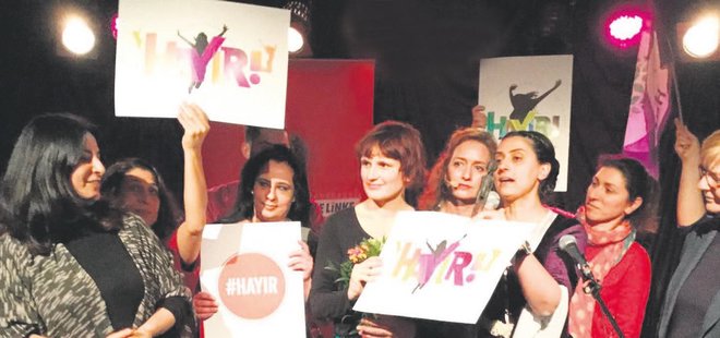 HİTLER’E BAK