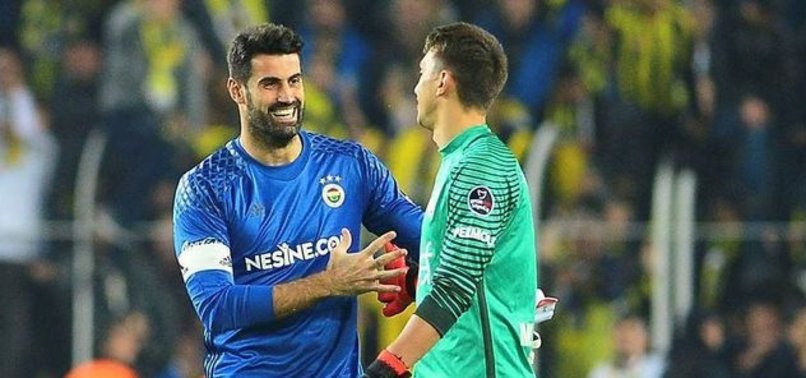 FENERBAHÇE'NİN DERBİDE KALESİ EMİN ELLERDE