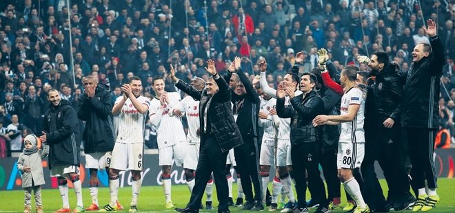BEŞİKTAŞ, OLYMPİAKOS'U FARKLI DEVİRDİ