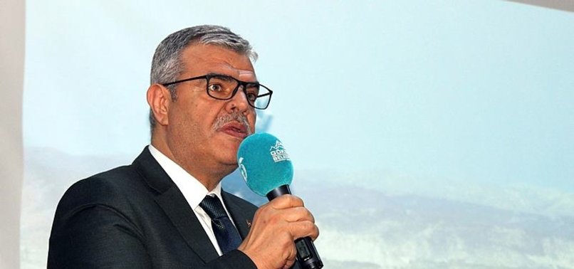 TÜRK VATANDAŞI OLMAK İSTEYEN VAR MI?