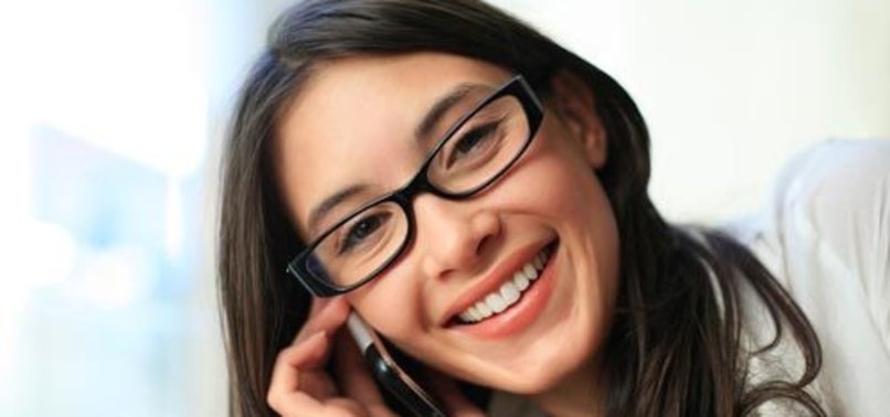DİKKAT! CEP TELEFONU CİLDİ YAŞLANDIRIYOR