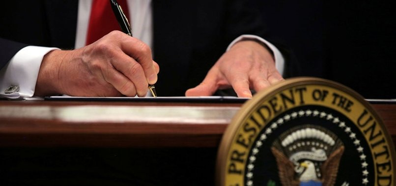 TRUMP MÜLTECİ VE GÖÇMENLERİ İLGİLENDİREN KARARI İMZALADI