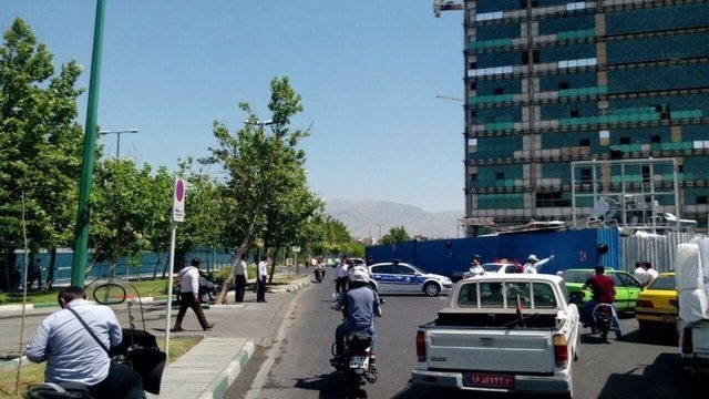 İran'daki çifte saldırıdan ilk fotoğraflar