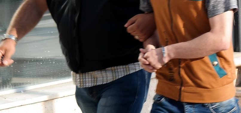 İZMİR'DE 'TERÖRE DESTEK' GÖZALTISI