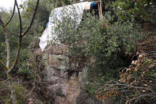 Kocaeli şehir merkezinde define arayanlar suçüstü yakalandı