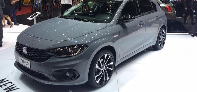 FİAT EGEA CENEVRE OTOMOBİL FUARI'NDA