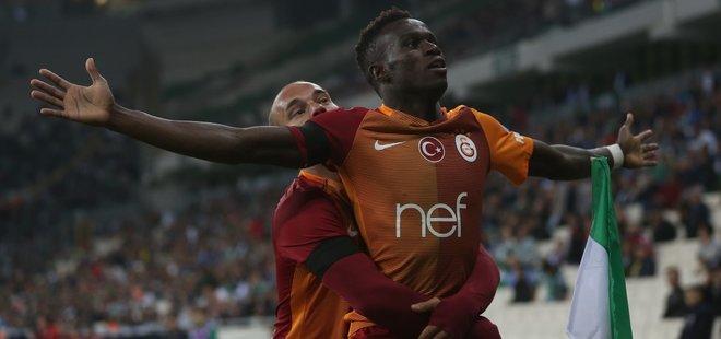 GALATASARAY, BURSASPOR'U FARKLI MAĞLUP ETTİ