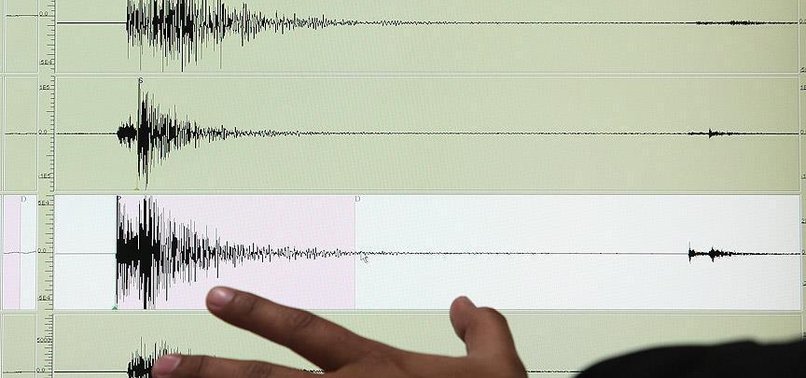 ANTALYA'DA KORKUTAN DEPREM!