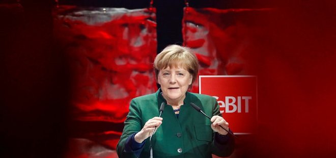 MERKEL'DEN TÜRKİYE AÇIKLAMASI