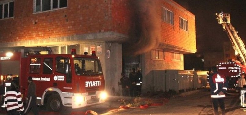 SULTANBEYLİ'DE İŞYERİNDE YANGIN