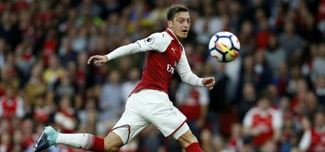 MESUT ÖZİL BARÇA'YA