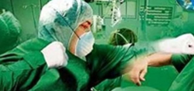 KADIN DOKTORLARIN DEDİKODU KAVGASI KARAKOLDA BİTTİ!