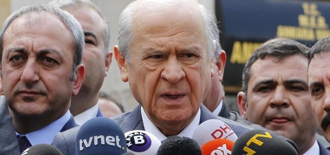 BAHÇELİ'DEN REFERANDUM ZAFERİYLE İLGİLİ İLK AÇIKLAMA
