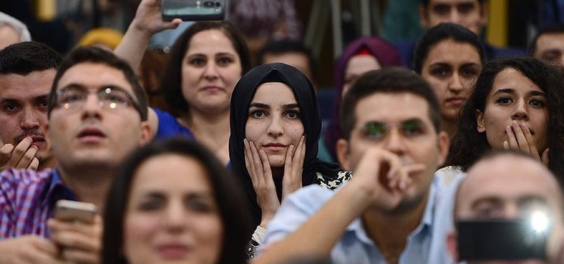 'SÖZLEŞMELİ ÖĞRETMEN SİSTEMİ' YENİDEN GELİYOR