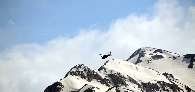 TUNCELİ'DE PKK'NIN İNLERİNE BASKIN
