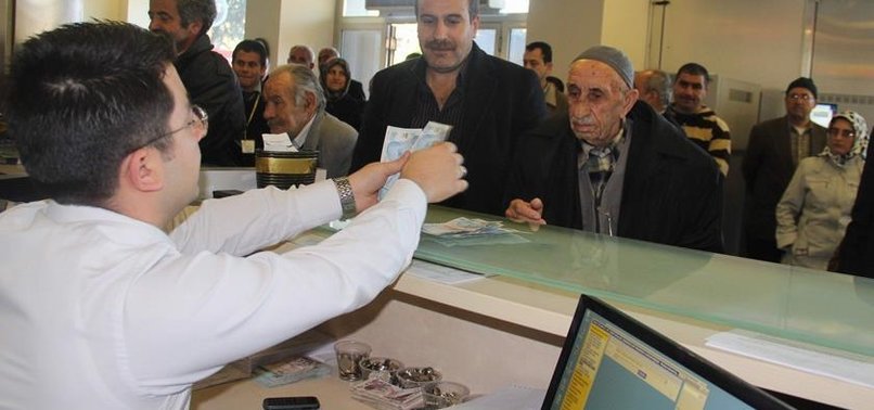 HÜKÜMETTEN BİNLERCE EMEKLİYE MÜJDE