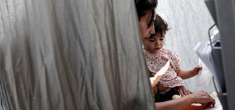 İSPANYA'DAKİ SEÇİMLERDEN İLK SONUÇLAR