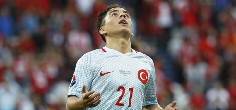 EMRE MOR: GURURLUYUM ELHAMDÜLİLLAH