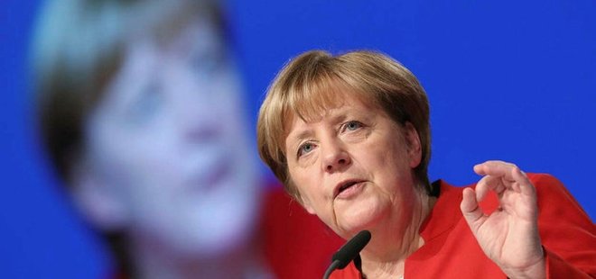 MERKEL’DEN 'ÇİFTE VATANDAŞLIK' AÇIKLAMASI