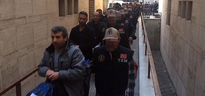 17 ESKİ POLİS TUTUKLANDI!