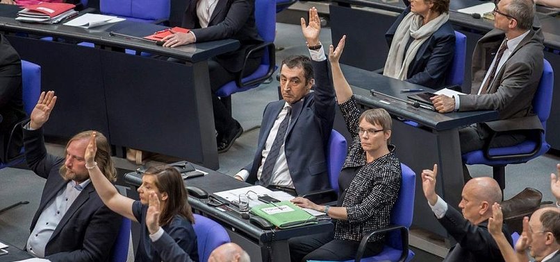 ÖZDEMİR’E TOKAT!