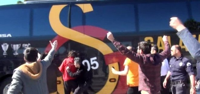 GALATASARAY OTOBÜSÜNE SALDIRI