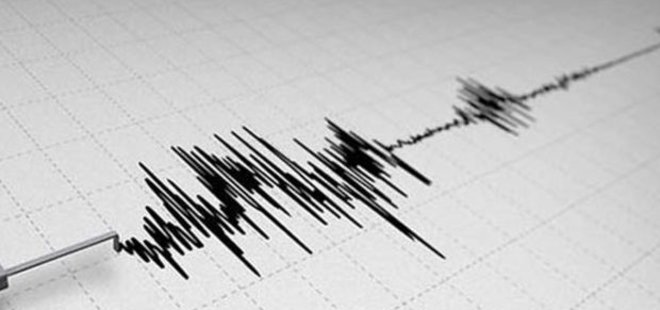 EGE'Yİ KORKUTAN DEPREM